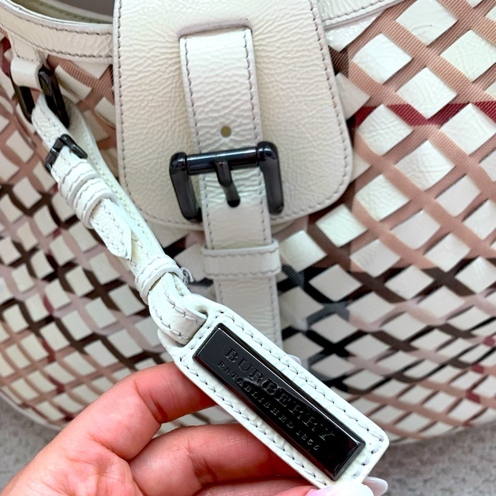 Beautiful Burberry Hobo bag!